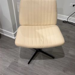 Close To New Office Chair- Cream 