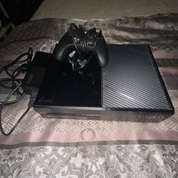 Xbox One w/ Controller