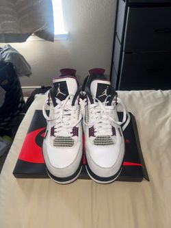 Jordan 4 PSG