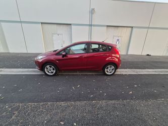 2017 FORD FIESTA SE