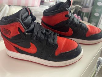 Red And Black Nikes Kids 