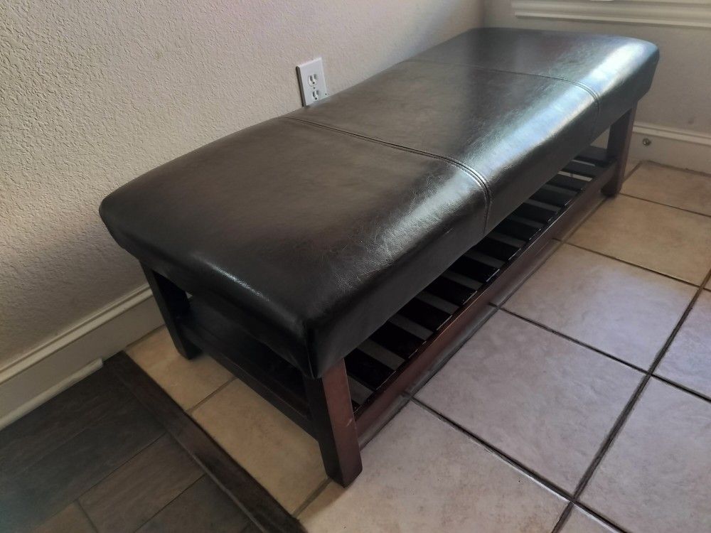 Wooden Bench With Leather Cusion