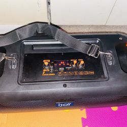 Ijoy Hype Ipx4 Wireless rechargeable Bluetooth Party Speaker With Led Light and charger