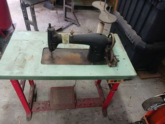 Sewing Machine Singer Commercial Straight Foot