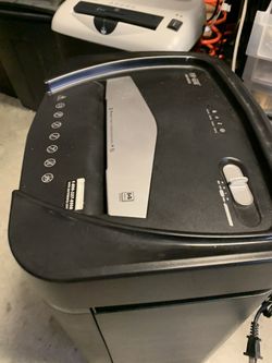 Office size paper shrreder