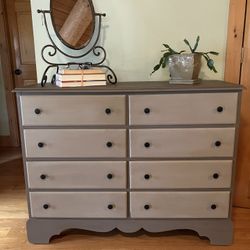 Versatile Eight Drawer Bureau