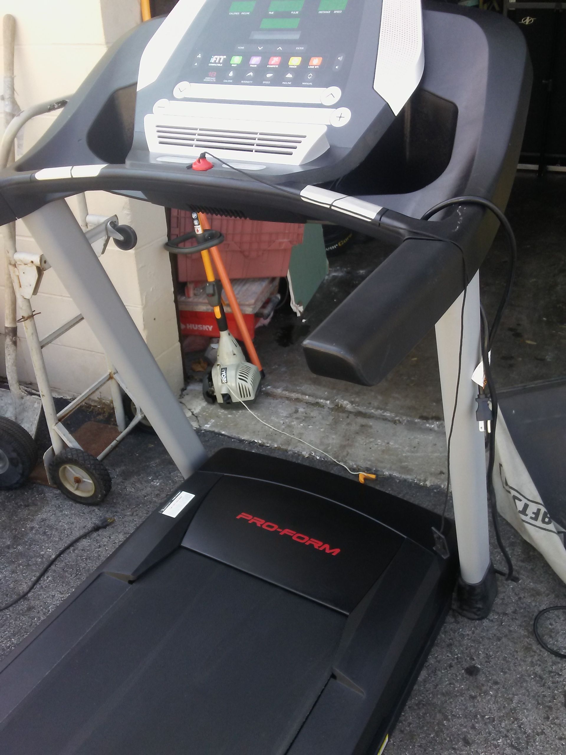 Proform treadmill Performance 400c for Sale in Tampa, FL OfferUp