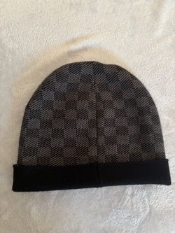 Nice usd black Louie beanie