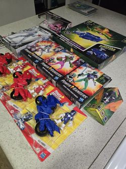 Mighty Morphin Power Rangers Collection Lot Green Ranger Red Ranger Power Ranger