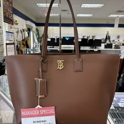 Burberry Purse 