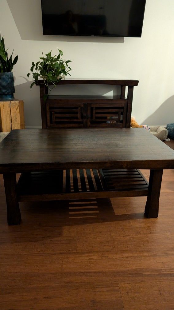 Modern Stylish Living Room Furniture: Media Stand, Coffee Table, Console Table