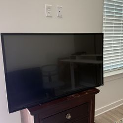 4k Vizio 42” No Legs