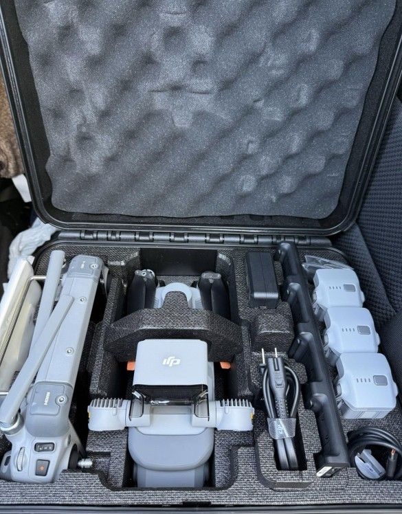 Dji Matrice 4E Enterprise Drone 3X Batteries Fast Charger And Accessories