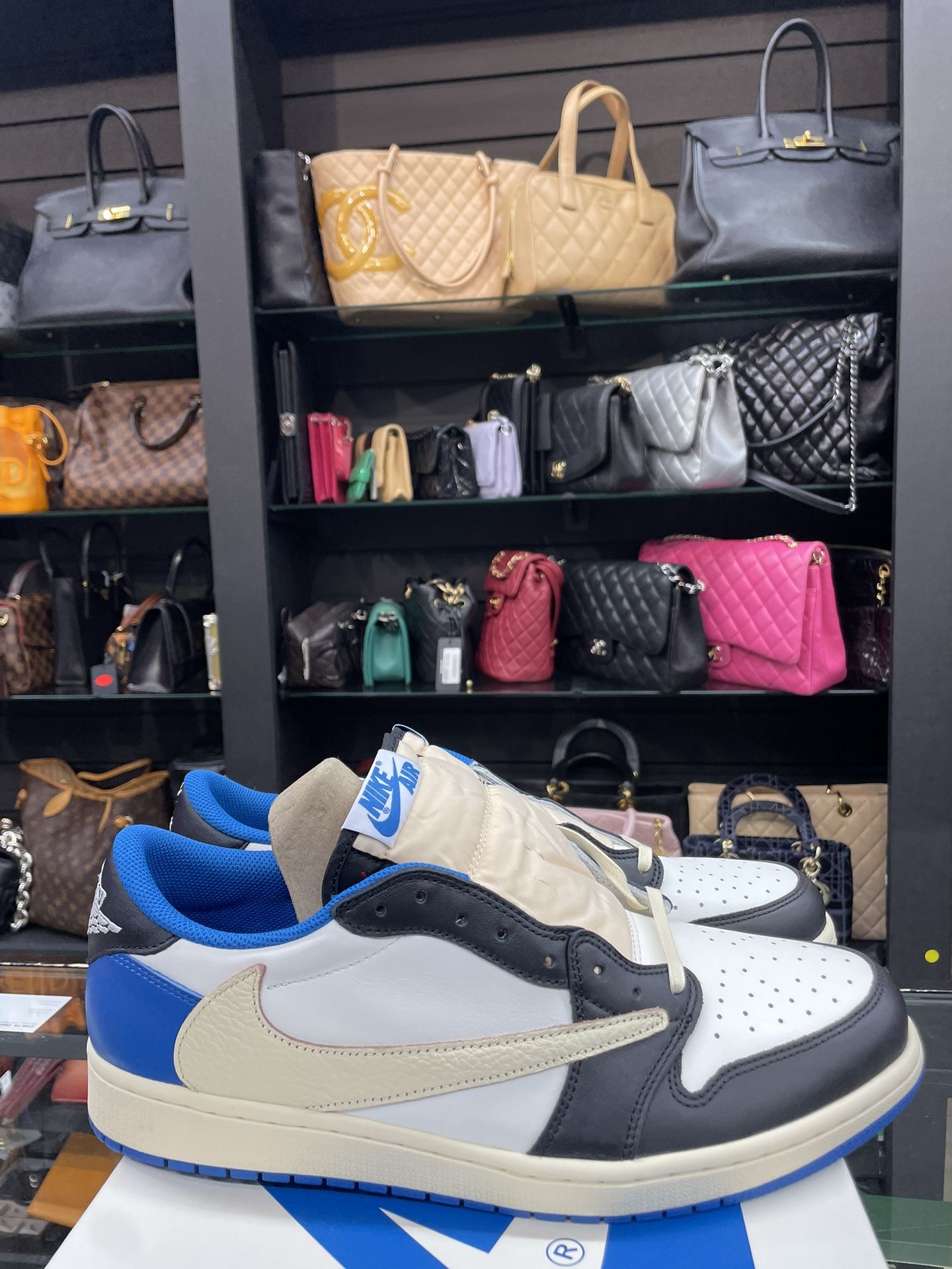 Fragment Design X Travis Scott X Air Jordan