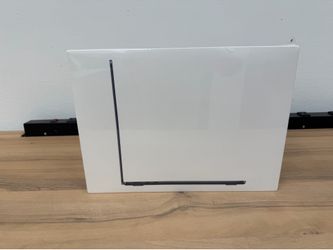 MacBook Air 13.6” M2 16GB RAM Brand New Only $799