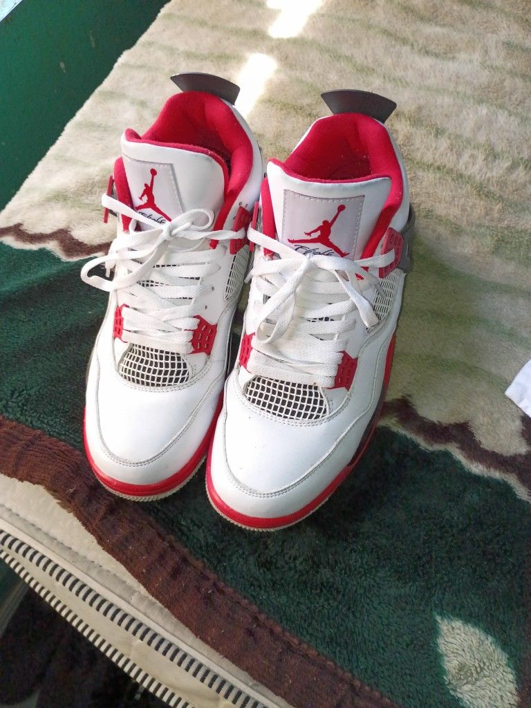 Jordan 4