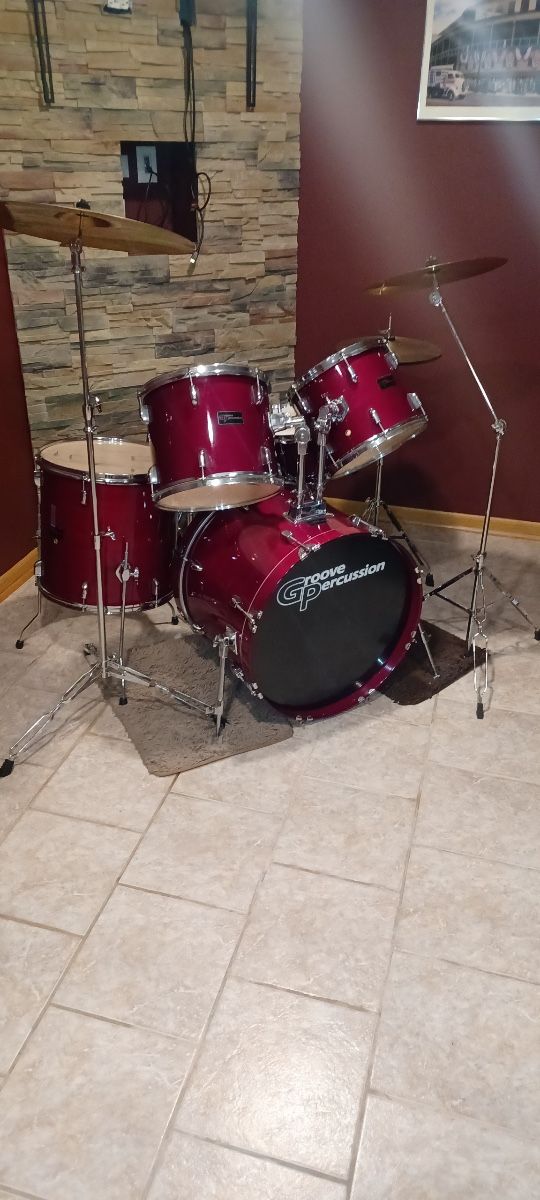 Groove Percussion Drum Set