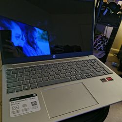HP 15" Ryzen 5-7520U 8GB 512GB TOUCH SCREEN LAPTOP