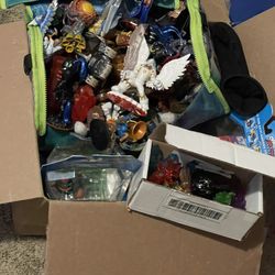 Huge Skylanders Lot (spyros Adventure- Giants - Swap Force - Trap Team - Superchargers.) 