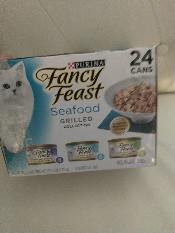 FANCY FEAST Cat Food Buy 3 Get 1 Free