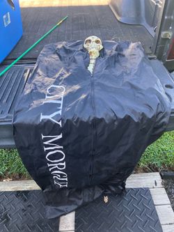 Halloween prop
