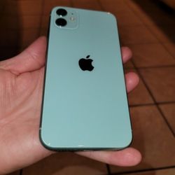 iphone 11 unlocked  64 gb excellent condition