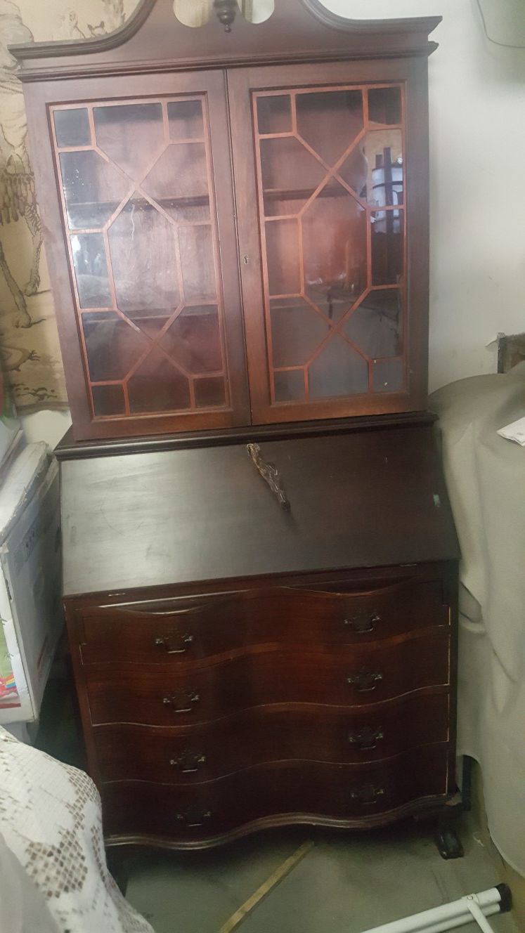 Very Solid Antique Northwestern cabinet