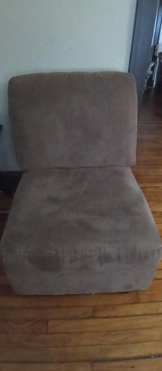 Single chair