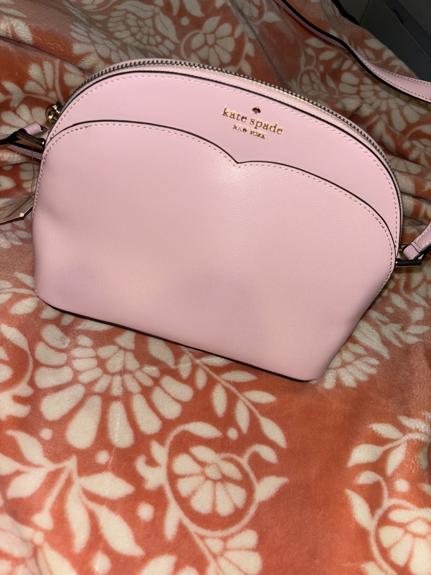Brand New Kate Spade Bag Not Used At All Real Aswell  Dm For More Questions 
