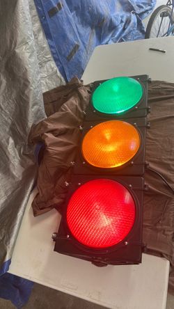 Full-Size Traffic Light Signal Unit