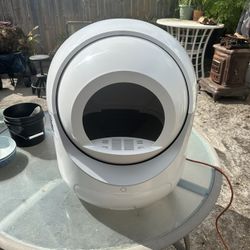 Self Cleaning Cat Litter Box