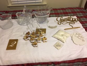 Wedding items - smoke-free