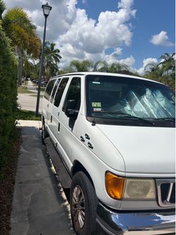 2004 Ford E-150