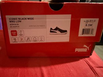 Women’s work shoe