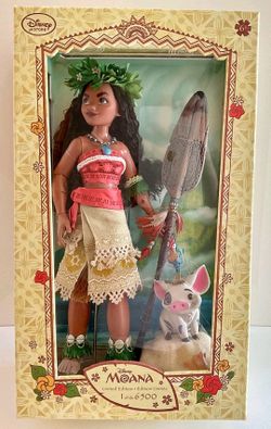 NEW!! Disney Store MOANA 17" inch Limited Edition Collectors Doll with Hei Hei & Pua ..Comes W/ COA!!