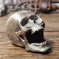 Small Vintage Highly Detailed Skull Lead Pewter Antique Gothic Tribal  Skulls Skeleton Goth Tattoo Harley Vw 