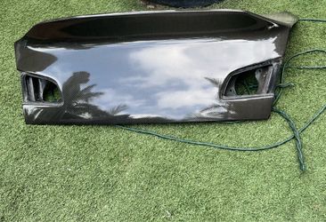 Infiniti sedan carbon trunk