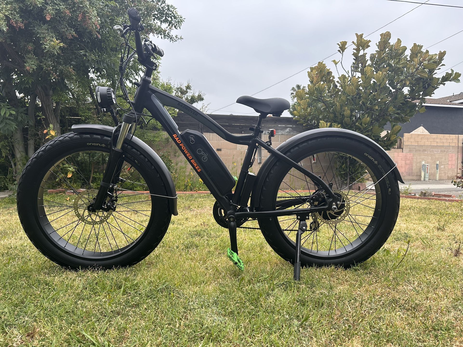 Electric Fat Tire Rad Power Bike (Radrover 5)