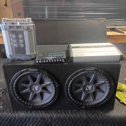 12 inch kickers subwoofer double coil capacitor Clarion equalizer 4 channel amplifier for more information message me hablo Espanol