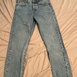 Women’s Levi’s Jeans 