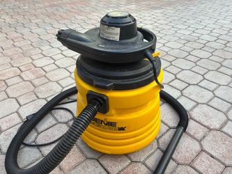 Genie Wet Vac. 1.5hp.