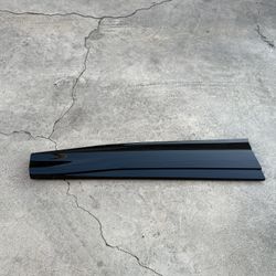 2022-2025 Audi Q4 E-Tron Front Left Diver Lower Door Molding 89A853959C OEM