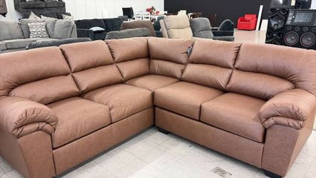 Whitlock 2-Piece Sectional