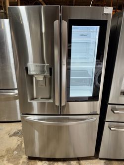 LG French Door Refrigerator with InstaView