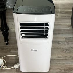 Black + Decker AC