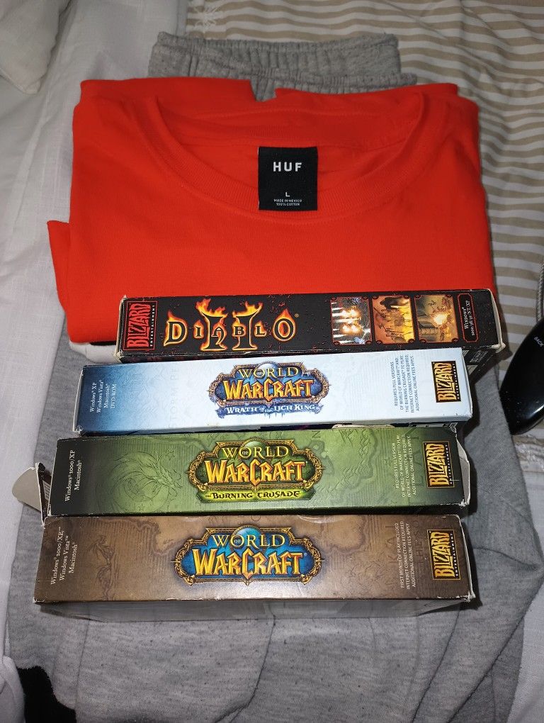WORLD OF WARCRAFT EXPANSIONS/DIABLO BUNDLE