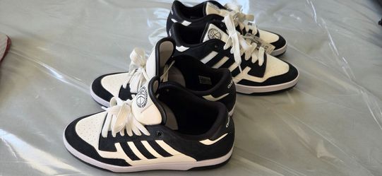Adidas  - Rapid Court Low  11 & 12