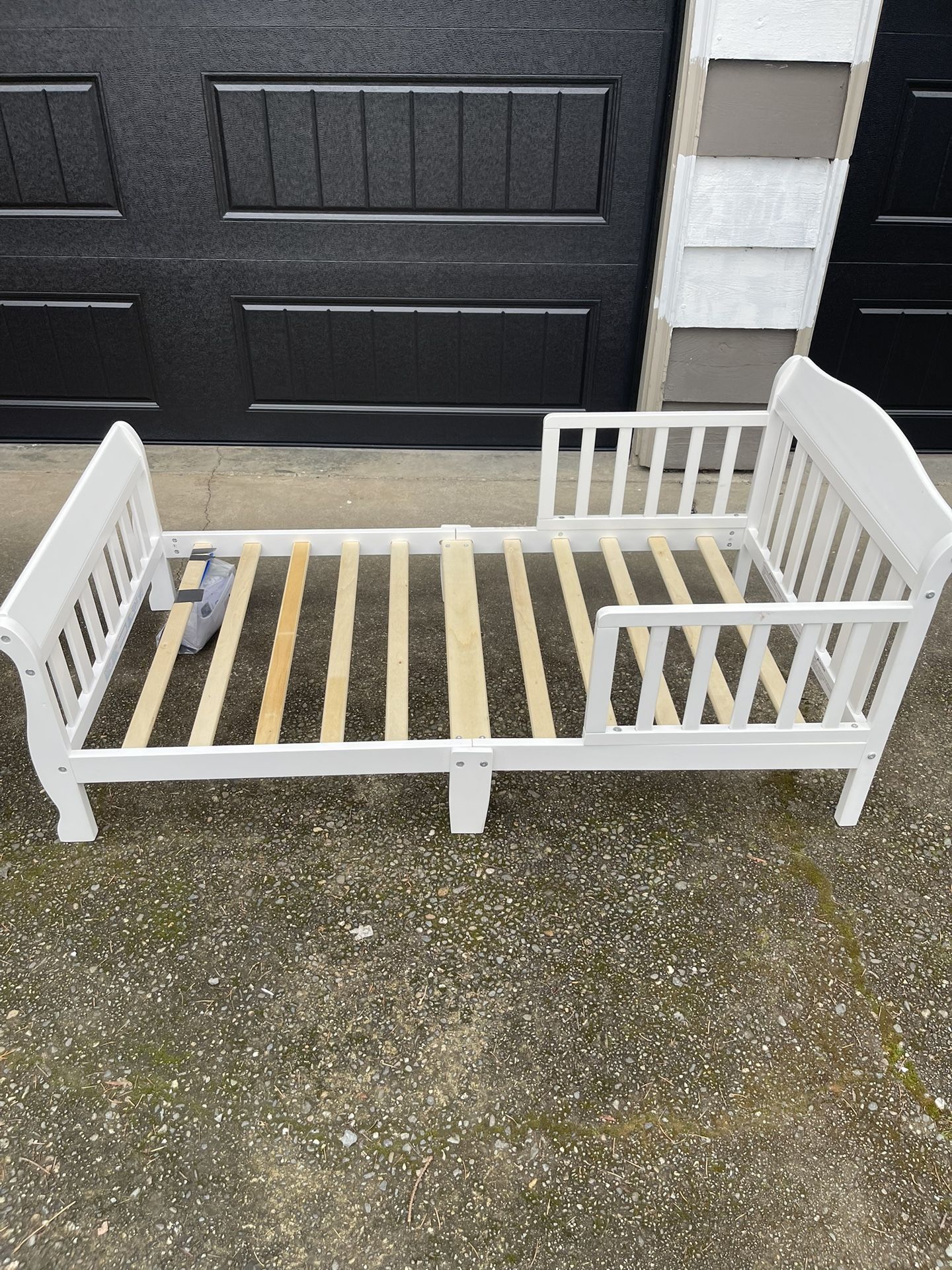 Toddler Bed frame