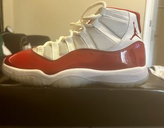 Air Jordan Retro Cherry 11 Size 10