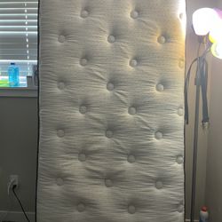 Twin mattress
